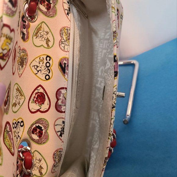 CHANEL Valentine Heart Single Flap Small Chain Shoulder Bag - Picture 15 of 16